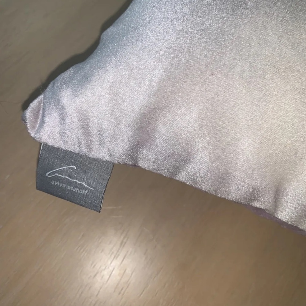 Aviva Stanoff pyrite silk Pillow in Lavender From ABC Home. Unused: Just Stored - Picture 5 of 5